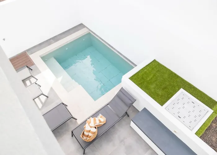 Divela, Ocean View, Private & Heated Pool