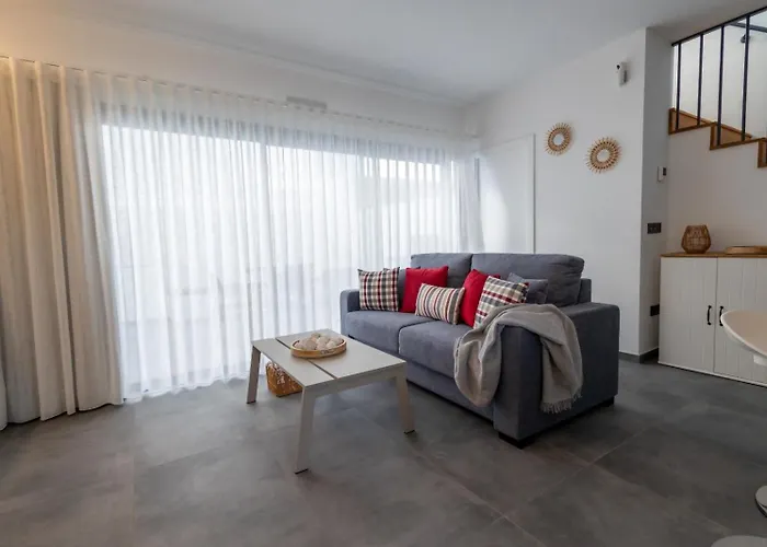 빌라 Divela, Ocean View, Private & Heated Pool La Listada