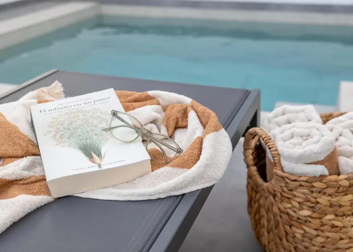 Divela, Ocean View, Private & Heated Pool La Listada