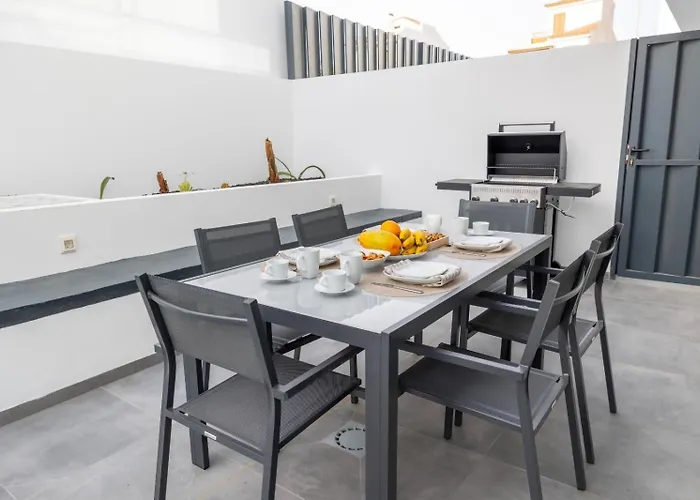 Divela, Ocean View, Private & Heated Pool *